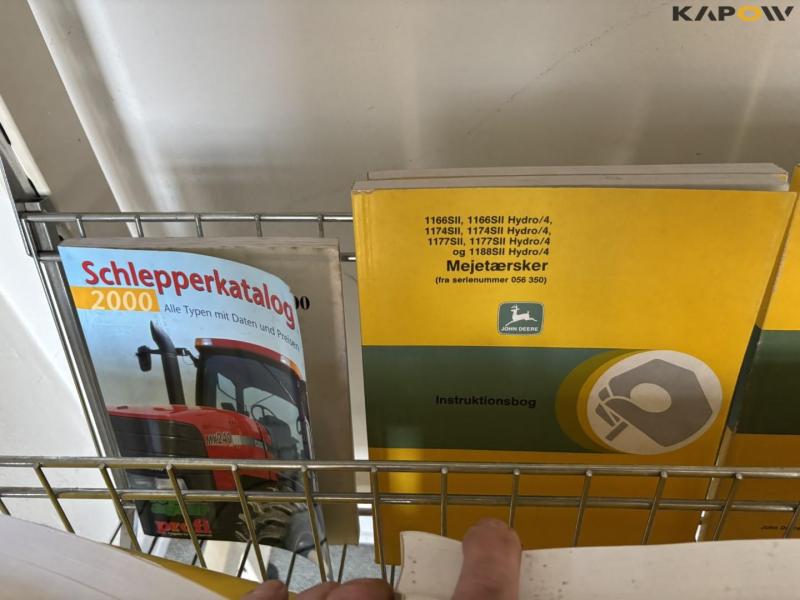 Bookshelf with instruction books 8