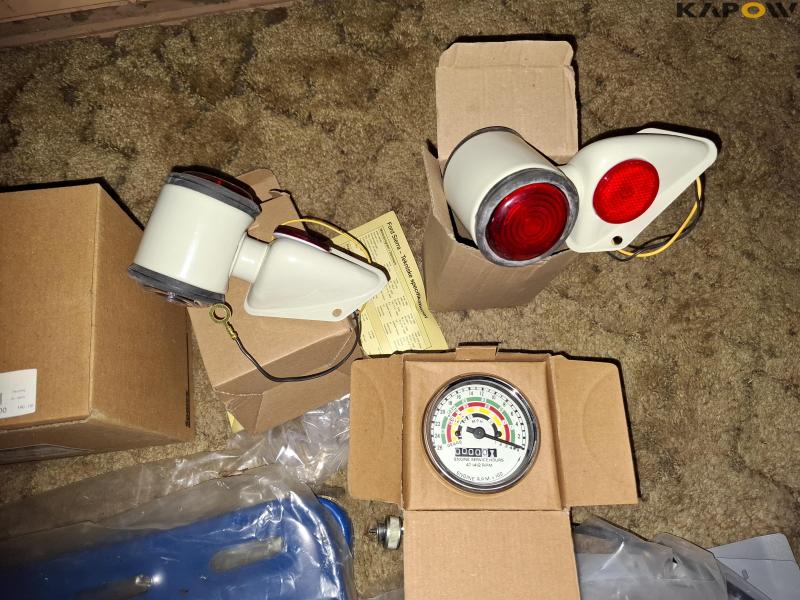 Spare parts for Fordson Dexta - new 9