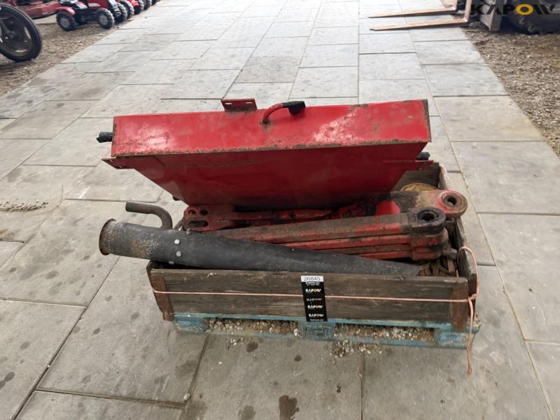 Spare parts for Massey Ferguson 2