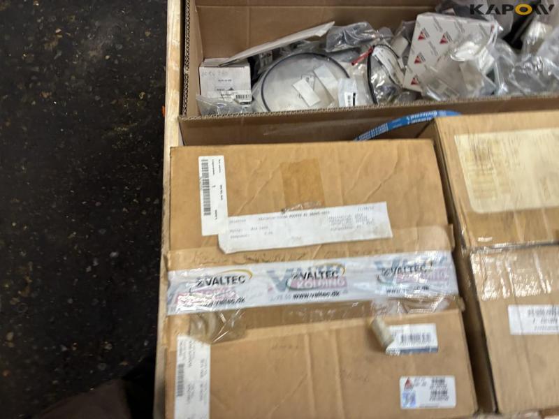 Spare parts 26