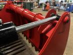 Ri-Mach 260-HD block cutter with Volvo hitch 16