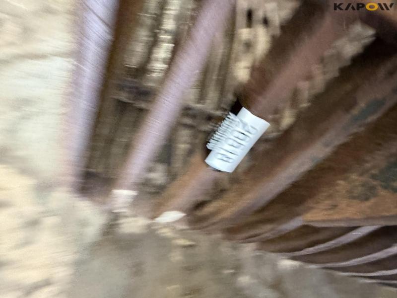 Shaker bucket with S70 hitch 14