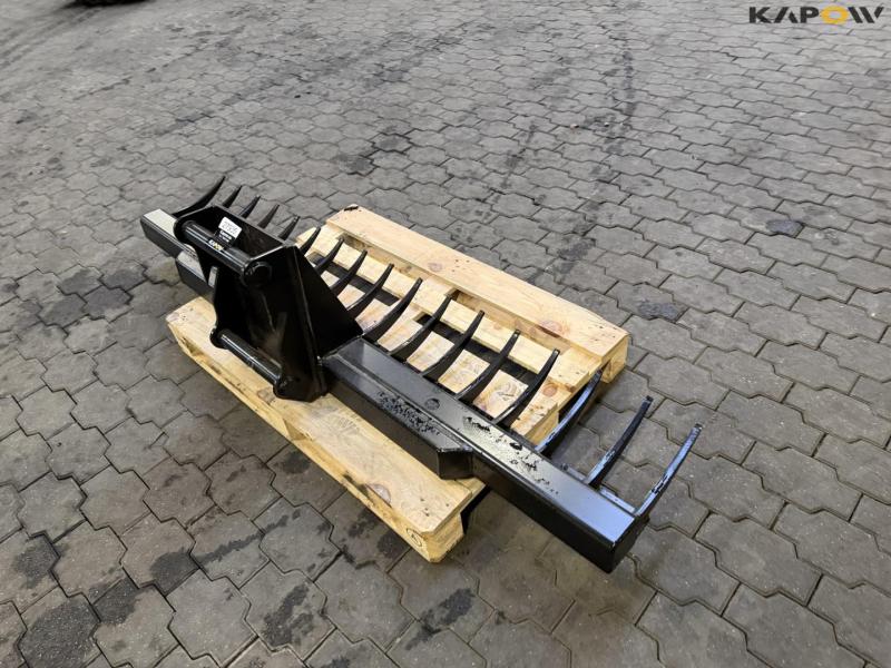 Rake with Hydrema hitch 5