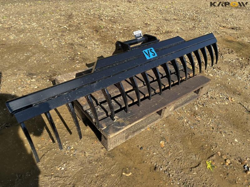 Rake with Hydrema hitch 3
