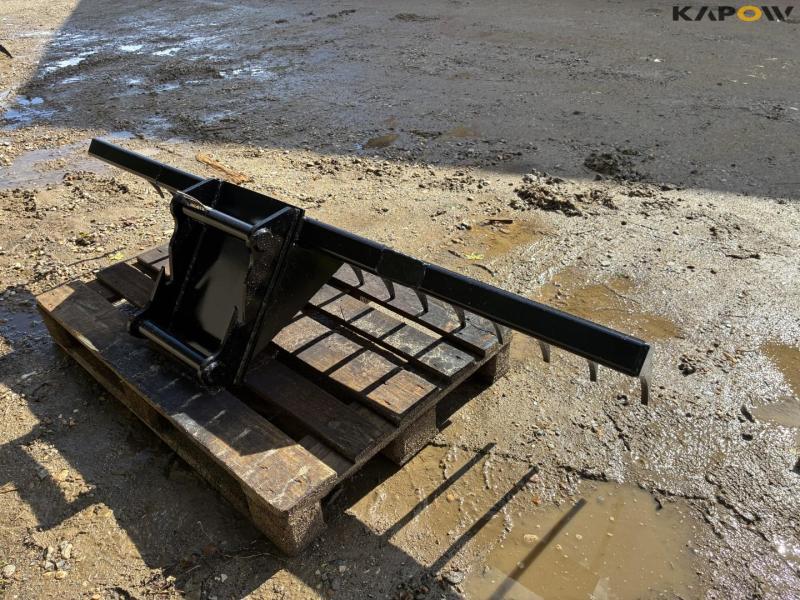 Rake with Hydrema hitch 5