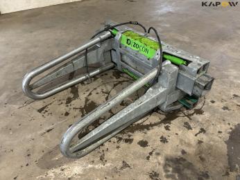 Rocon bale tongs with Euro hitch