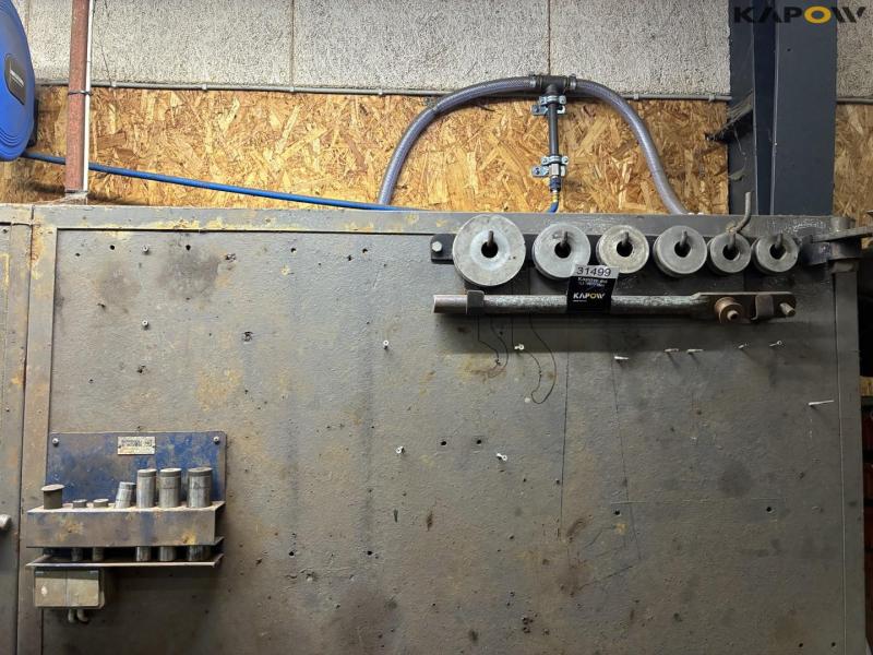 Pipe bender and starting mandrel set 1