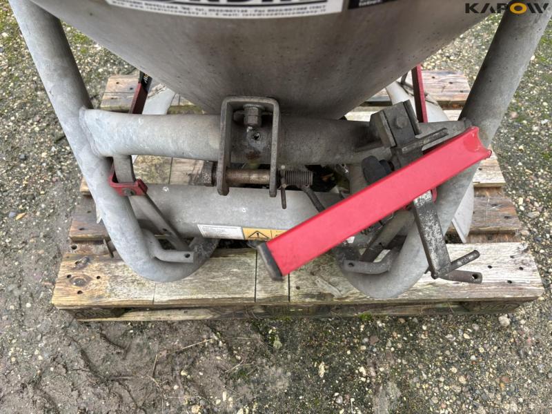 Rondini SP 500 salt spreader galvanized 12