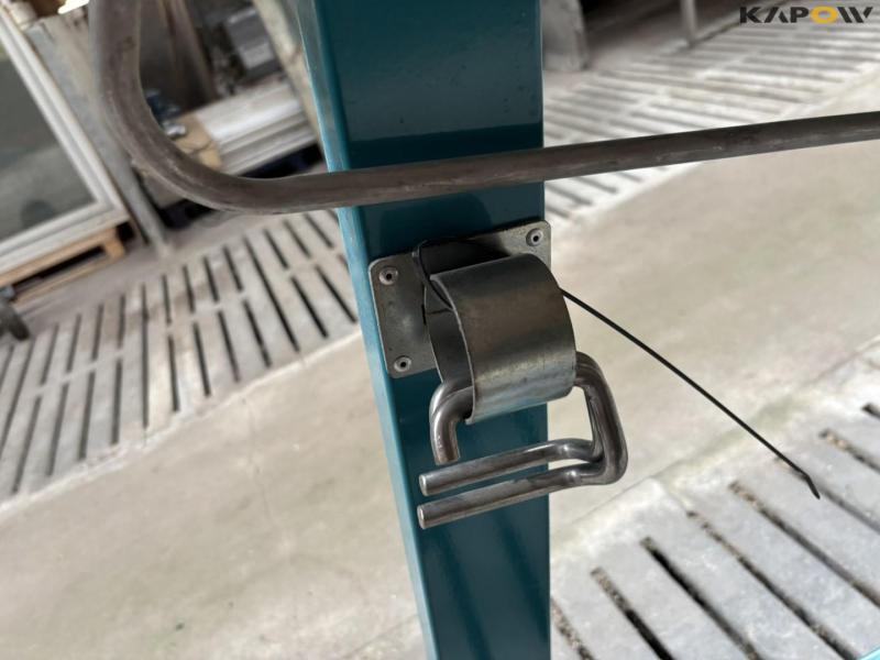 Window installation equipment 9