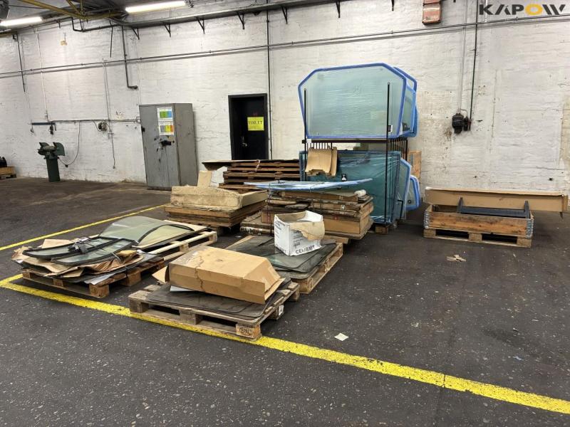 Window glass for machines 1