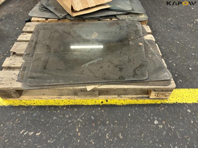 Window glass for machines 58