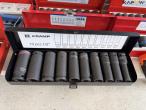 Rolling wall with tools 17