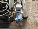 Stainless conveyor belt 10
