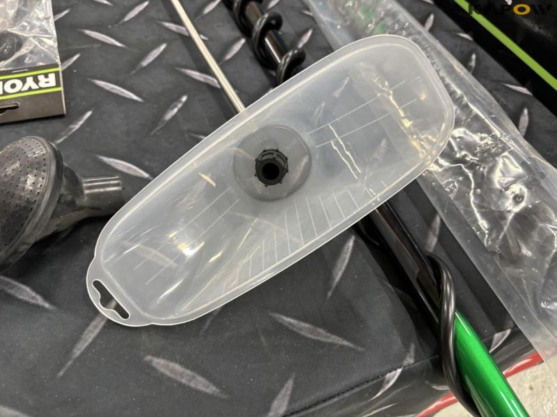 Ryom lithium garden sprayer and accessories 5