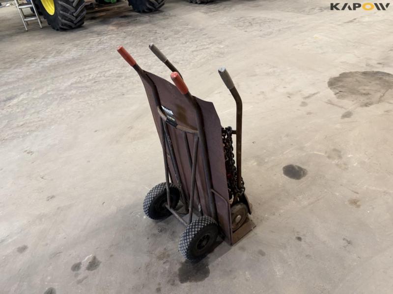 Sack trucks, chains and hoists 5