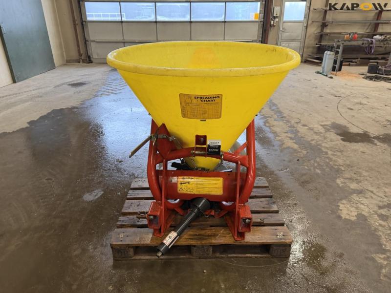 Salt/fertilizer spreader 2