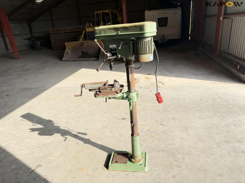 Samson DPFC-17-12 pillar drill 8