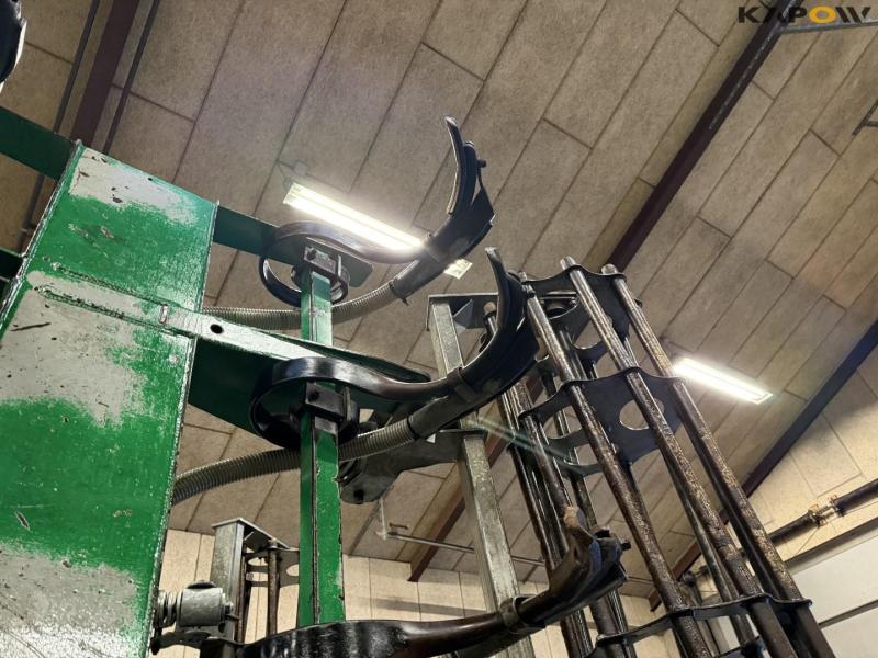 Samson slurry injector 10