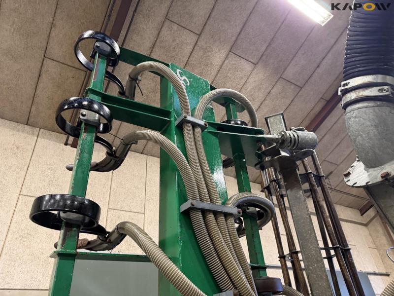 Samson slurry injector 17