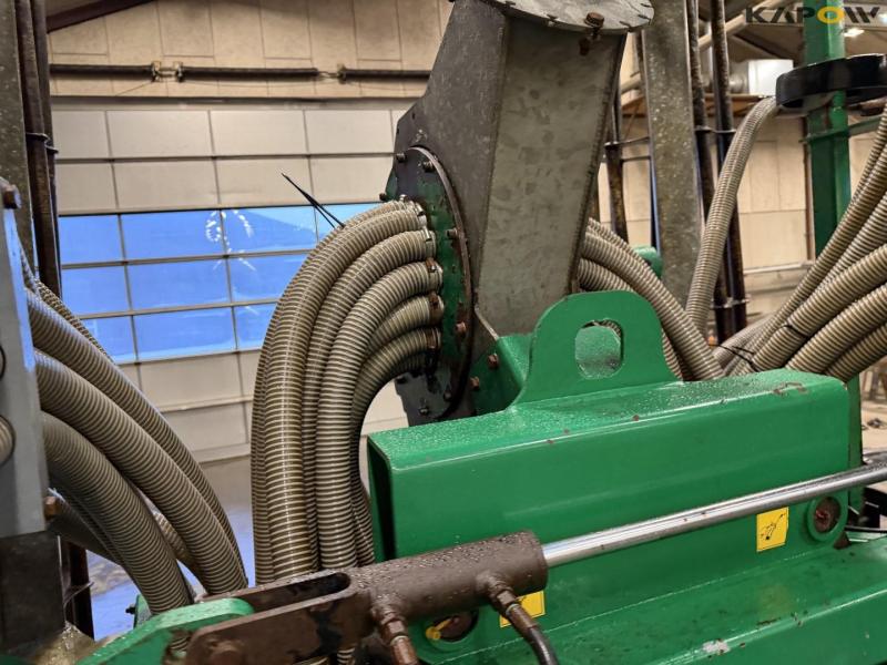 Samson slurry injector 19