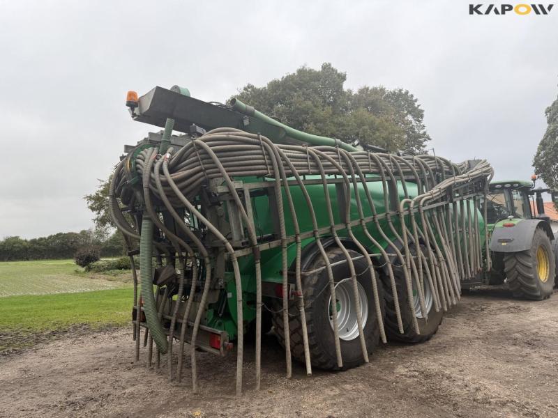 Samson PG20 slurry tanker with 24 meter boom 4