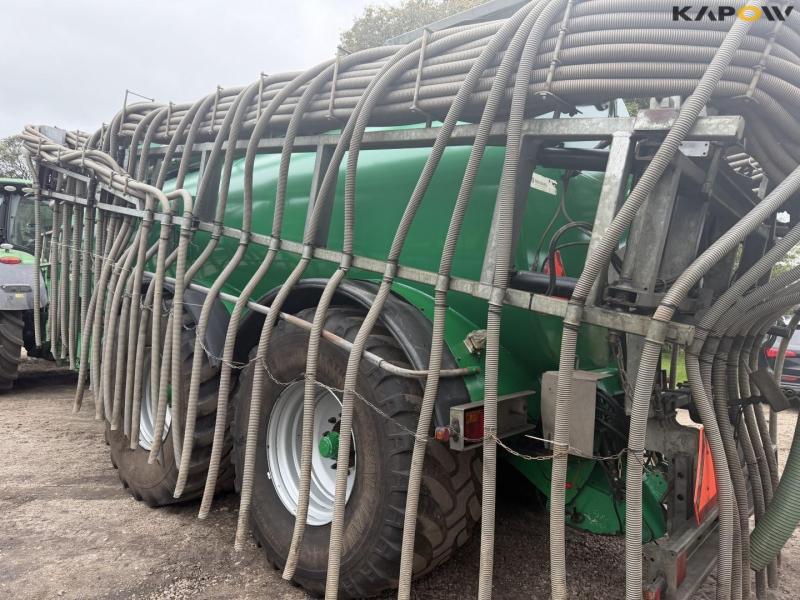 Samson PG20 slurry tanker with 24 meter boom 30