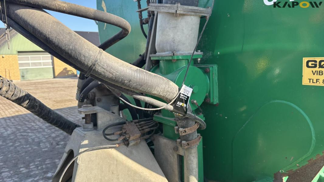 Samson PG25 with crane and tow hoses 24 meters 14