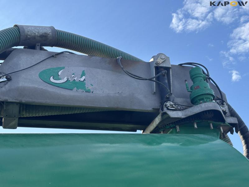 Samson PG25 with crane and tow hoses 24 meters 29