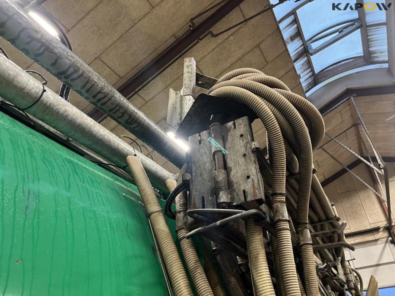 Samson SBX 24 meter hose boom with anti-drip 17