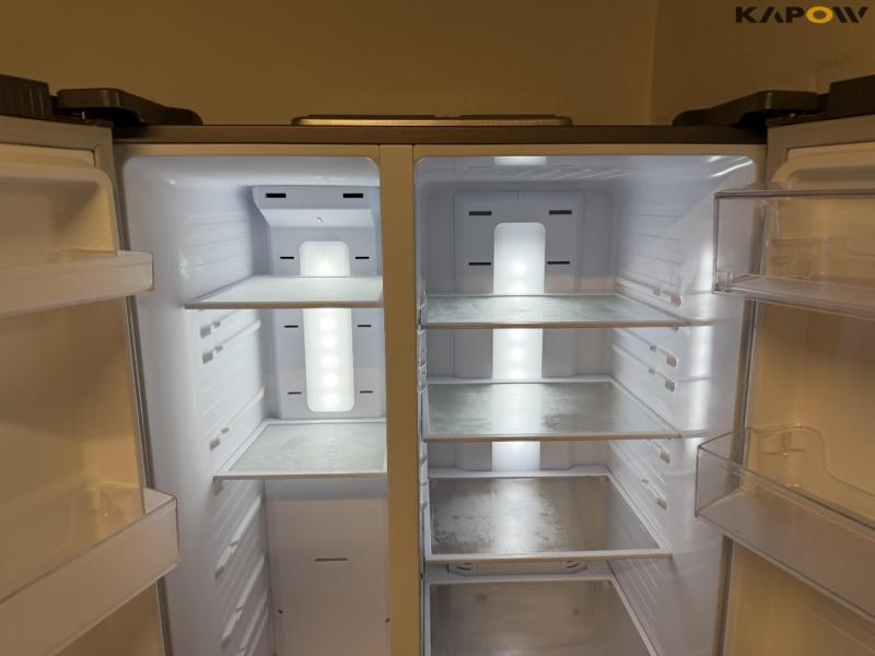 Samsung RS7527THCSP fridge/freezer 7