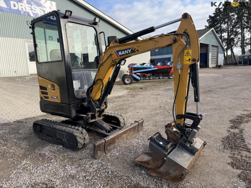 Sany SY18C mini excavator 3