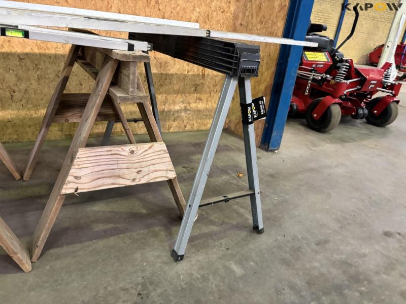 Sawhorses, spirit levels and planers 5