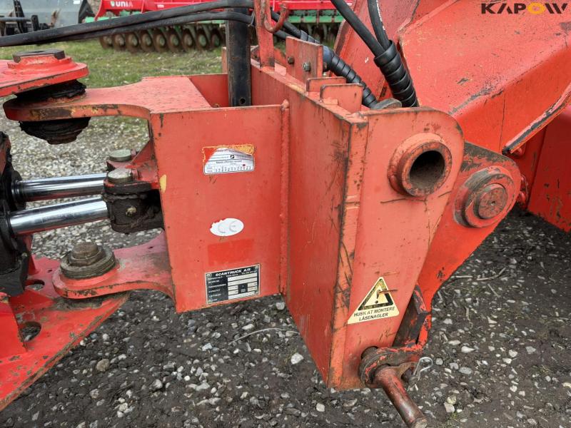 Scantruck swivel and crew basket 28