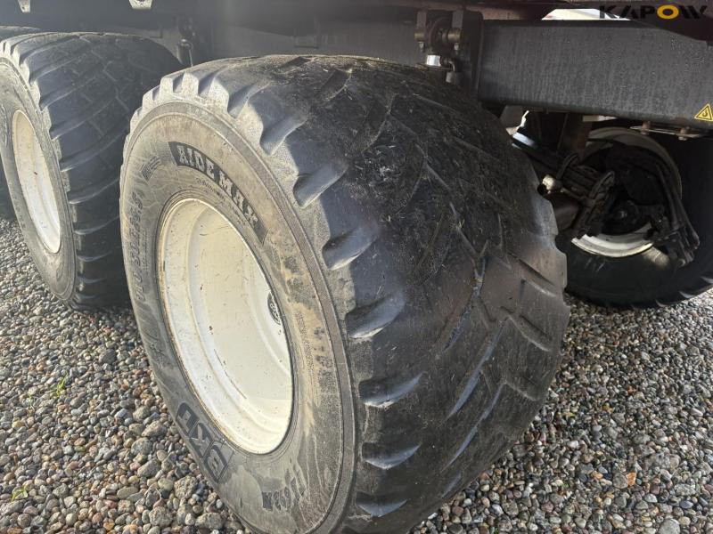 Schuitemaker Rapide 8400 forage wagon 37