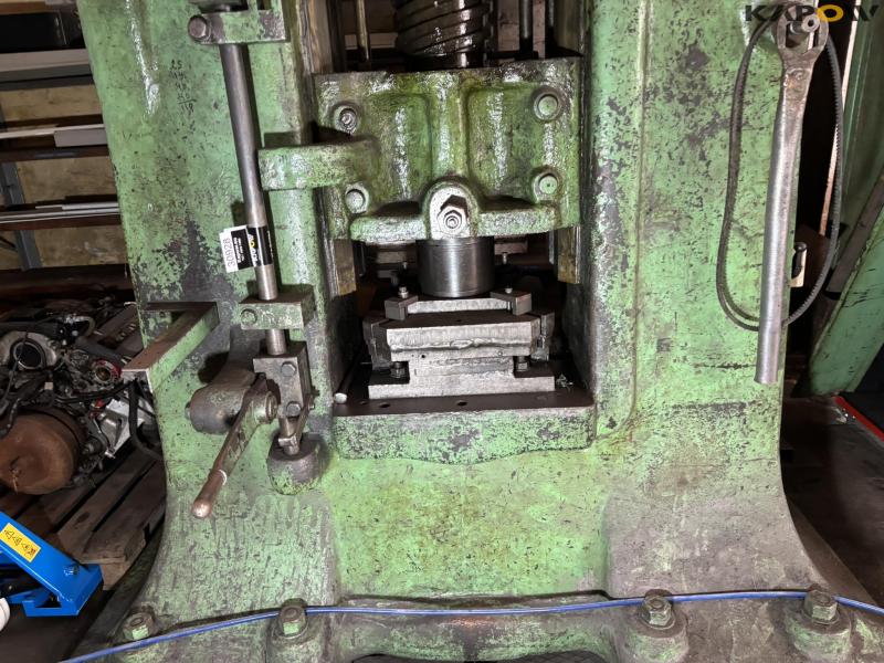 Schuler spindle presses 6