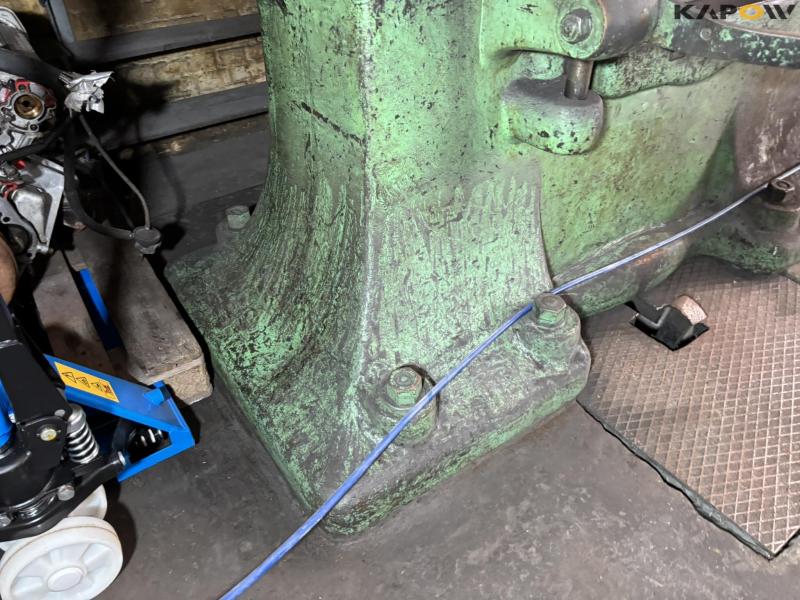 Schuler spindle presses 12