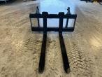 SE pallet forks with Volvo hitch 2