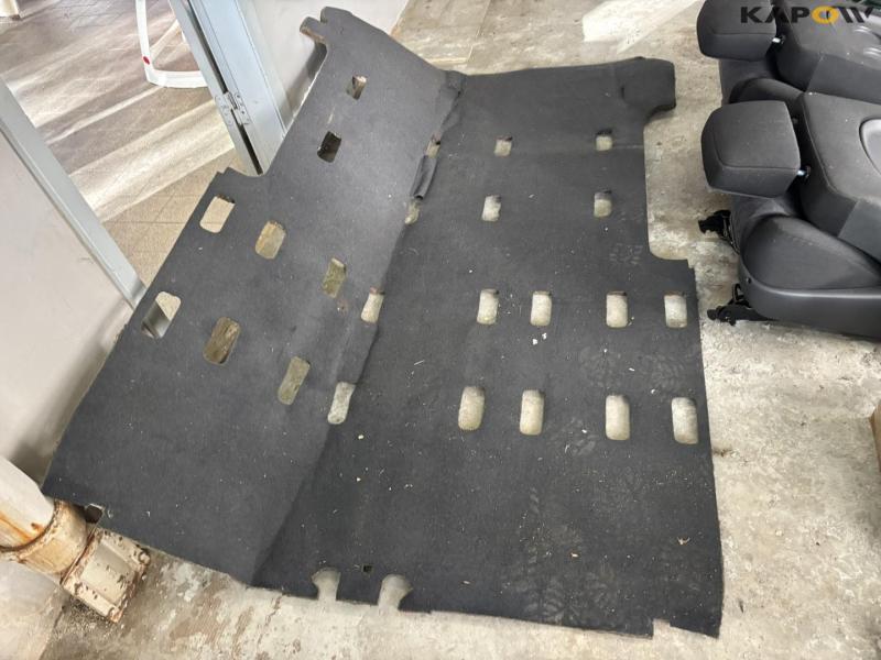 Seat Alhambra seats 13