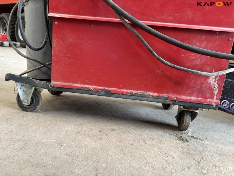 Senior 195 Co2 welder 9