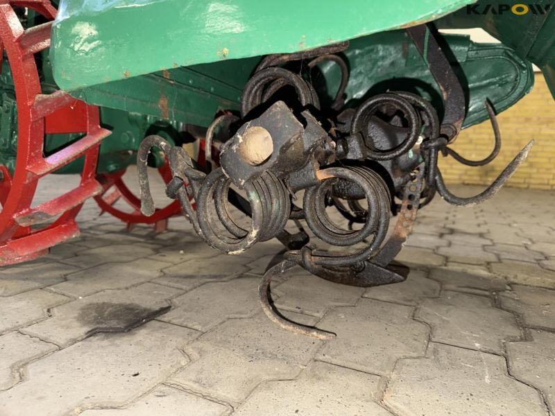 Simar 46 tool carrier with spring cutter 30