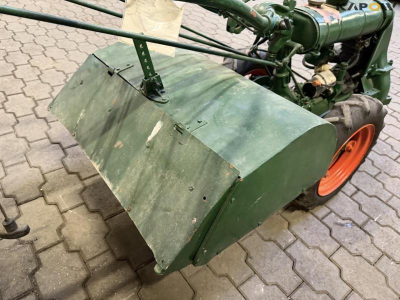 Simar tool carrier with cutter 24