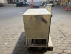 Vehicle-mounted cabinet 3