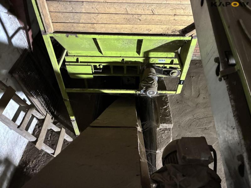 Peeling potato sorting machine 72