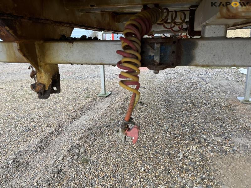 Swap body with tip cylinder 10