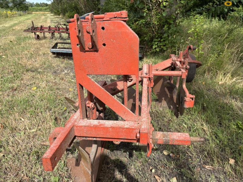 Skjold Eminent 3 furrow plough 9