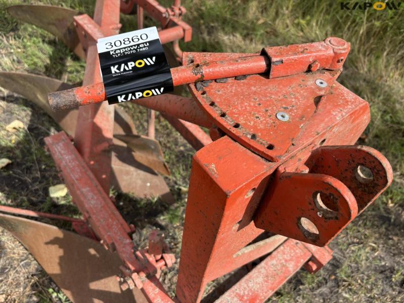 Skjold Eminent 3 furrow plough 12
