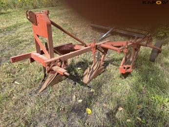 Skjold Eminent 3 furrow plough