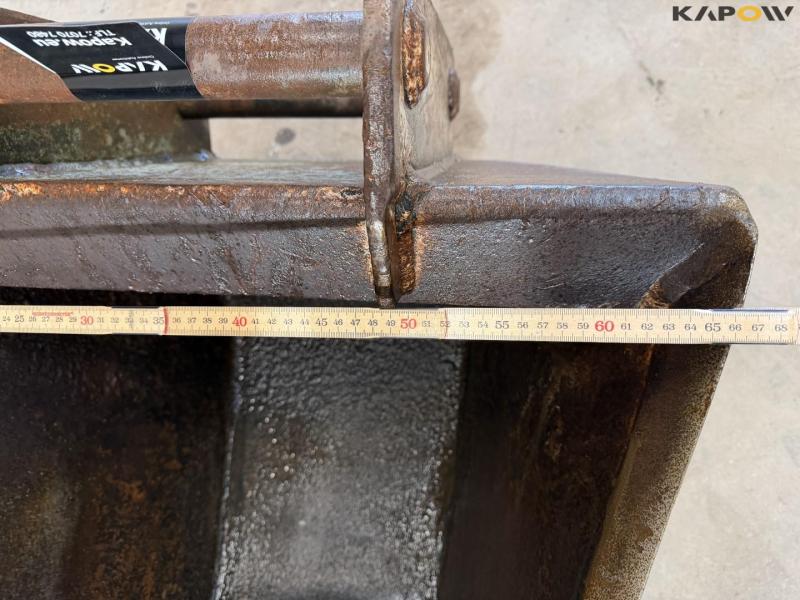 Bucket with Hydrema hitch 11