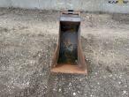 Bucket with Hydrema hitch 2