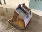 Bucket with S70 hitch 7
